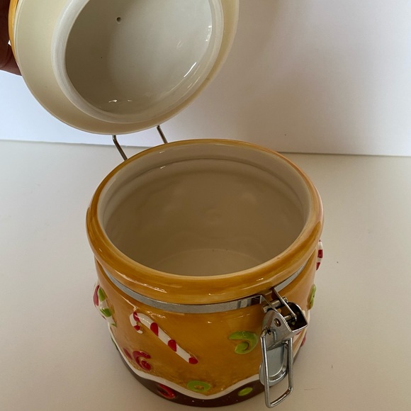 Gingerbread Canister w hinge lid NEW see pics - Picture 3 of 6